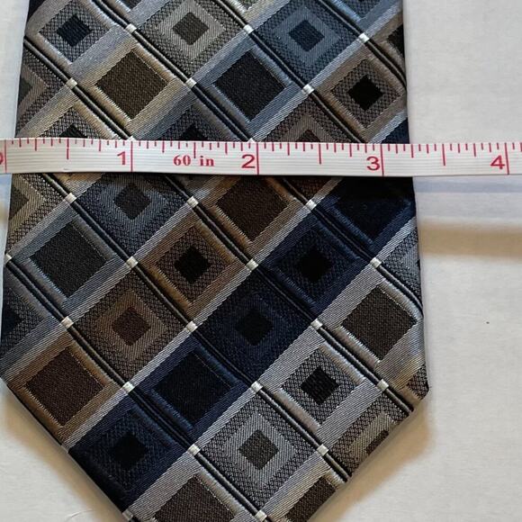 Kenneth Cole Silver, Gold, Black, Navy Silk Geometric/Square Print Silk Tie 57" - Picture 6 of 6